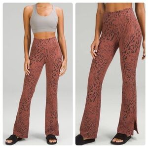 Lululemon Groove Super-High-Rise Split-Hem Flare Pant   Animal print size 6